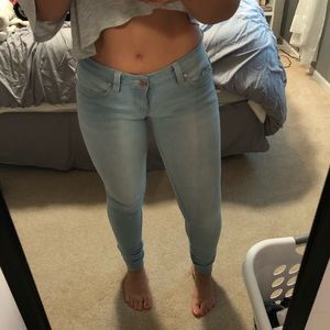 skinny jeans